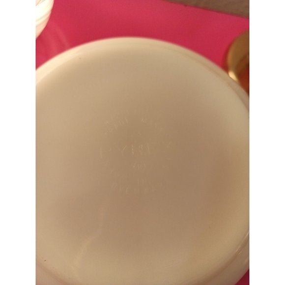 Pyrex Vintage Floral Print Green/White 1 1/2 Pint Casserole Ovenwear Dish & Lid - Picture 8 of 9